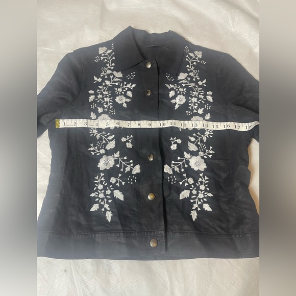 Via seta embroidered snap button blouse shirts size 8 - Picture 7 of 9